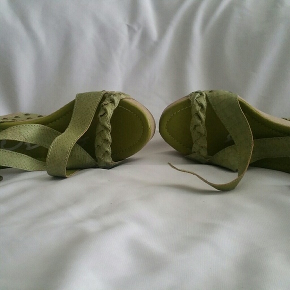 Sandals - Picture 3 of 3